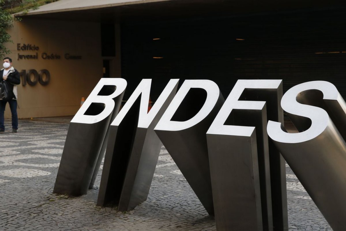 [Em nove anos, volume de crédito do BNDES cai 46% no Nordeste]