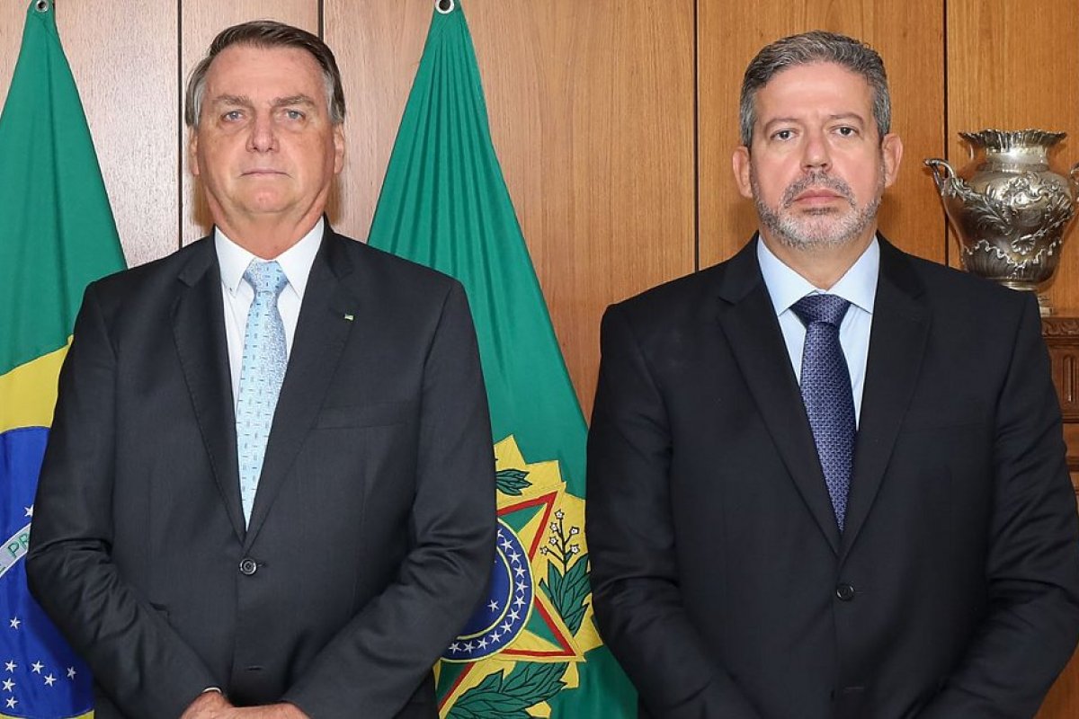 [Lira fala sobre pedidos de impeachment de Bolsonaro: 'solução extrema']