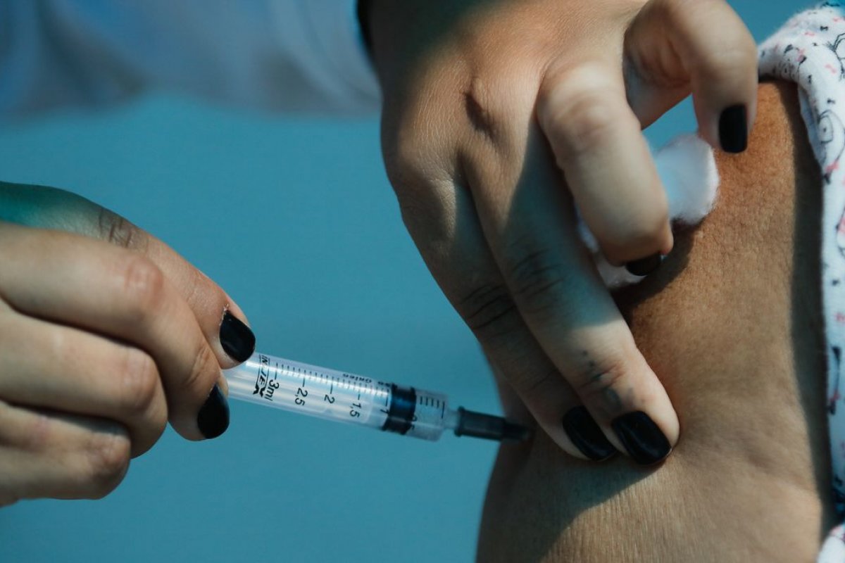 [Vacinação Covid-19: Brasil aplica mais 2ª dose do que 1ª há 41 dias seguidos]