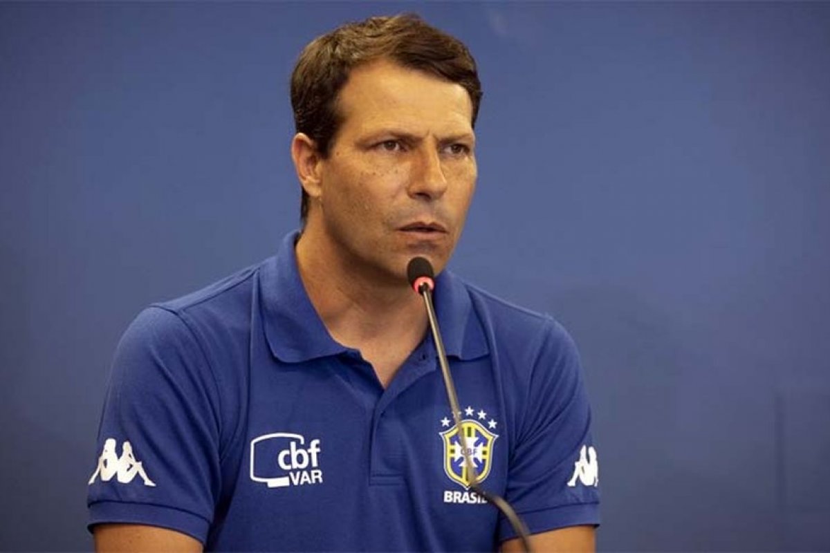 [Presidente da Comissão de Arbitragem da CBF é demitido após erro contra o Bahia]