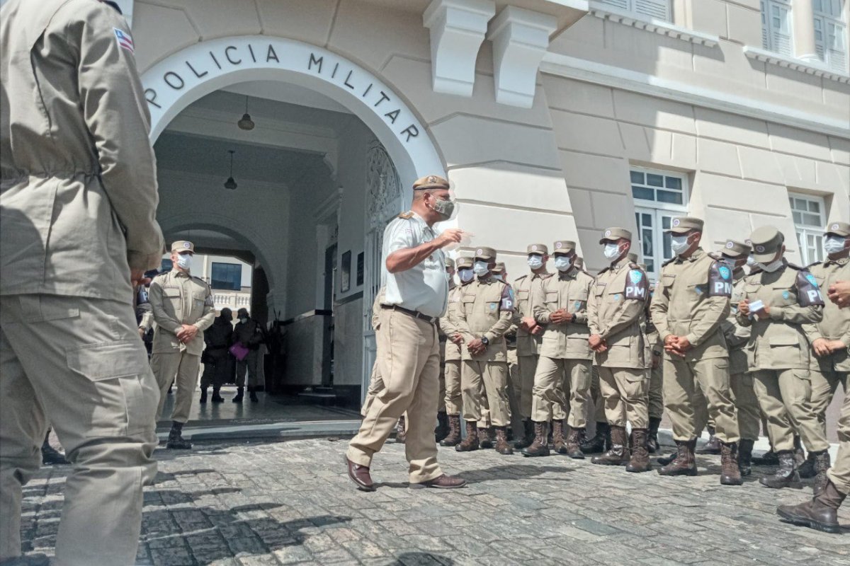 [Homicídios de policiais militares cresce 69% em 2021, informa a corporação da Bahia]
