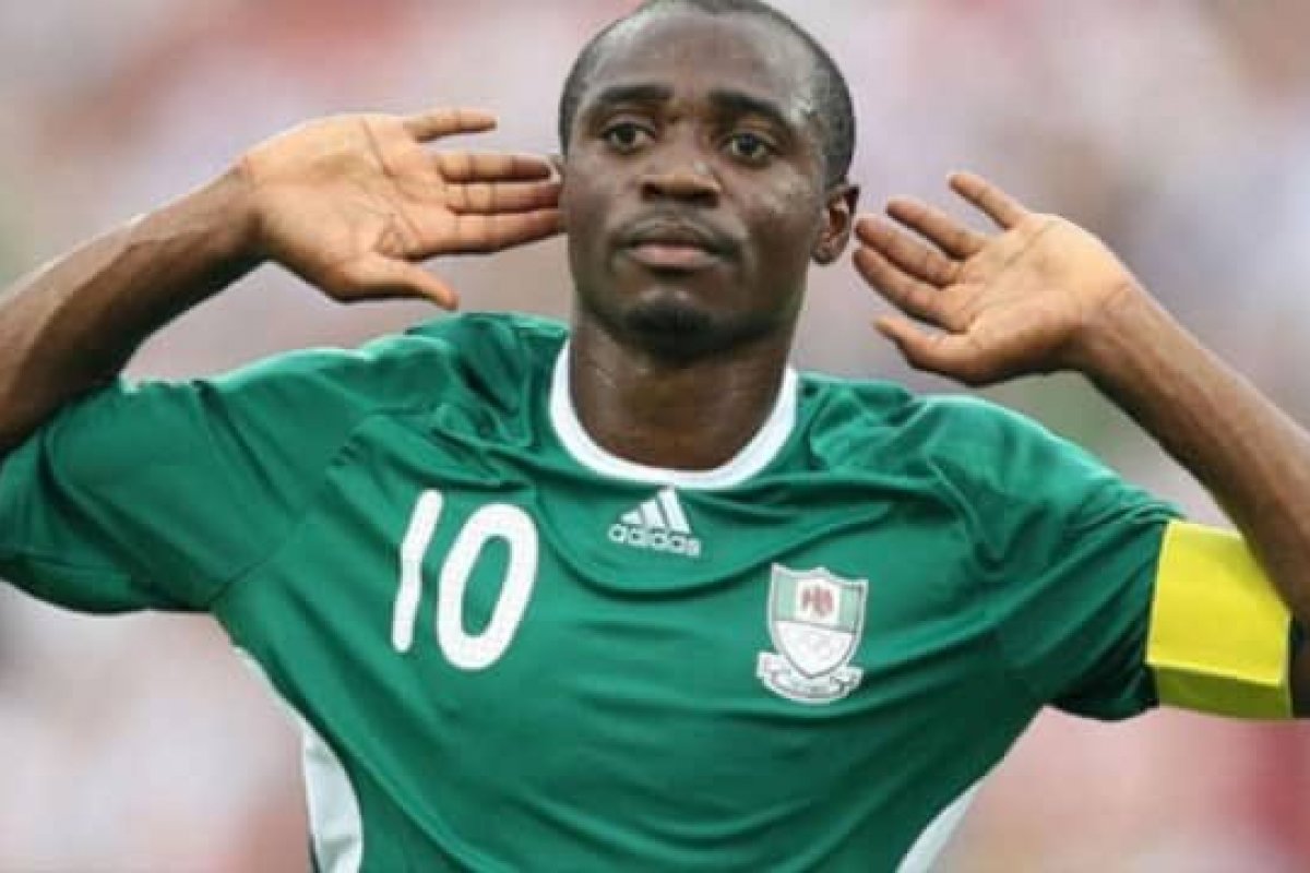 [Morre o capitão da Nigéria nas Olimpíadas de Pequim 2008 ]
