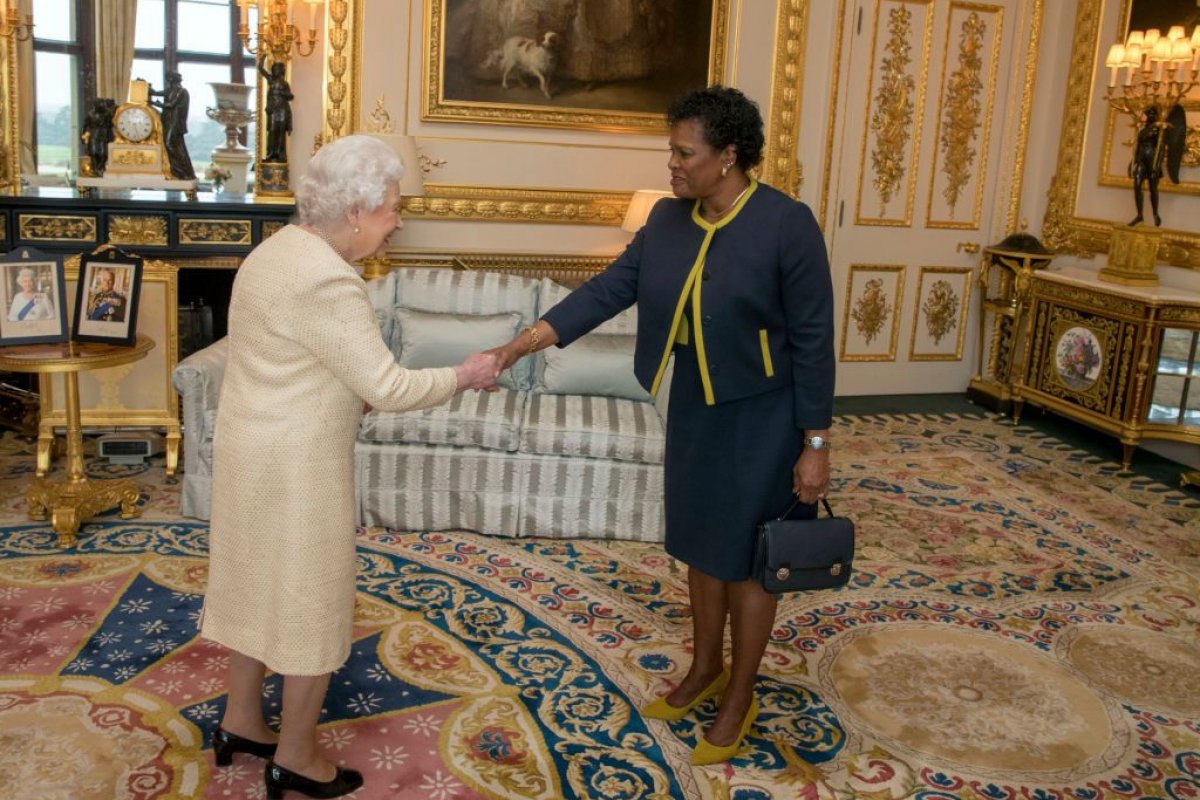 [Após séculos de dominação britânica, Barbados se desprende da rainha Elizabeth II]
