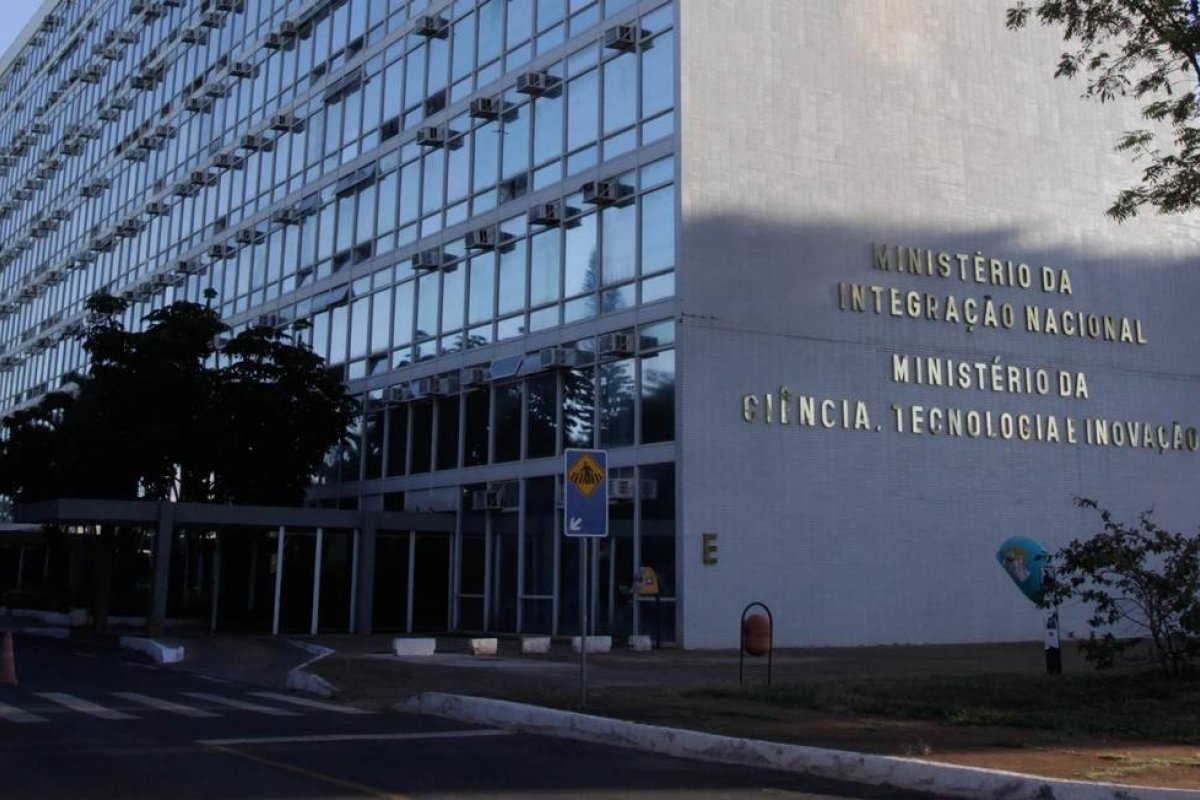 Governo Federal destinará R 100 milhões para infraestrutura de laboratórios de pesquisa no país Governo Federal destinará R 100 milhões para infraestrutura de laboratórios de pesquisa no país